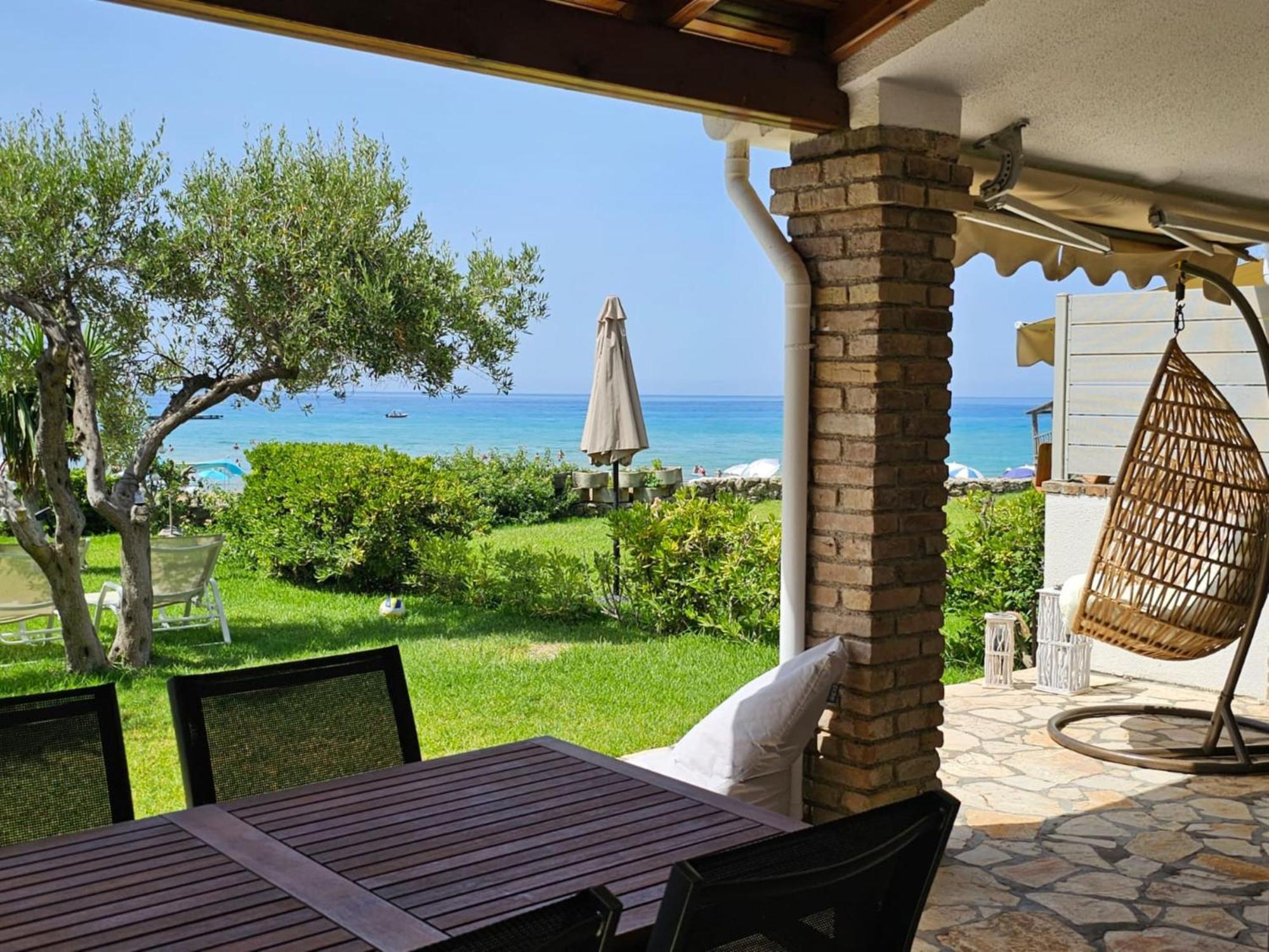 Glyfada Beachfront Apartment A3G Exteriör bild