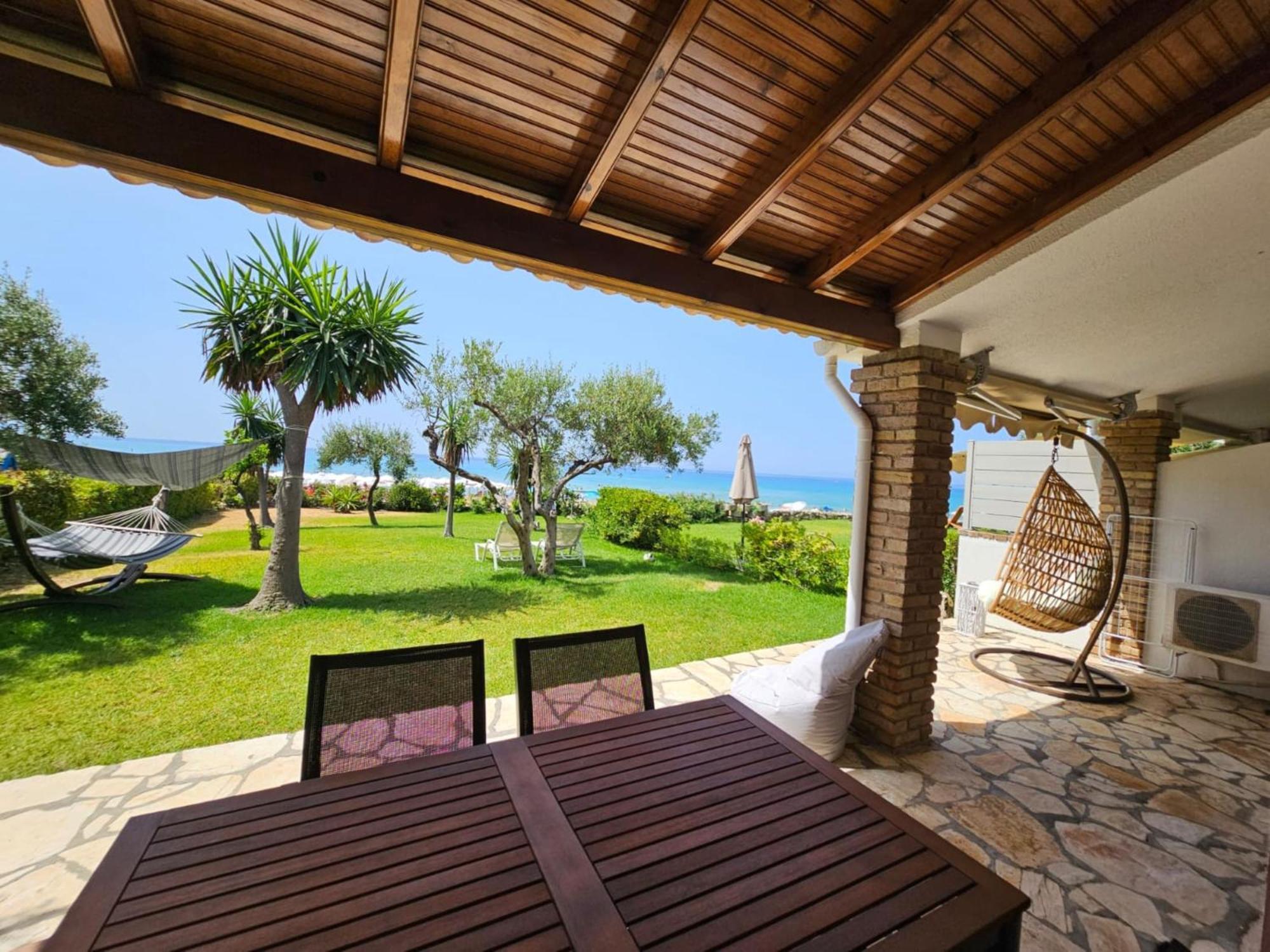 Glyfada Beachfront Apartment A3G Exteriör bild