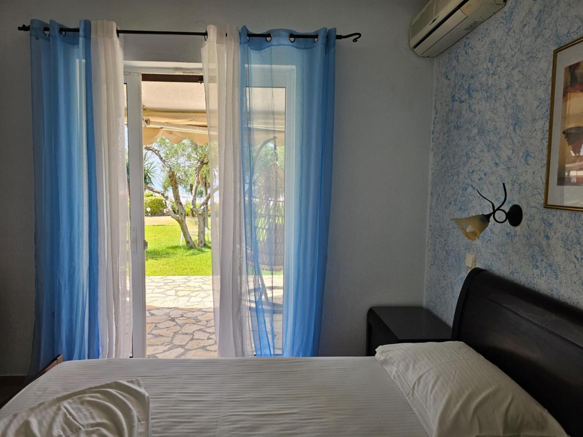 Glyfada Beachfront Apartment A3G Exteriör bild