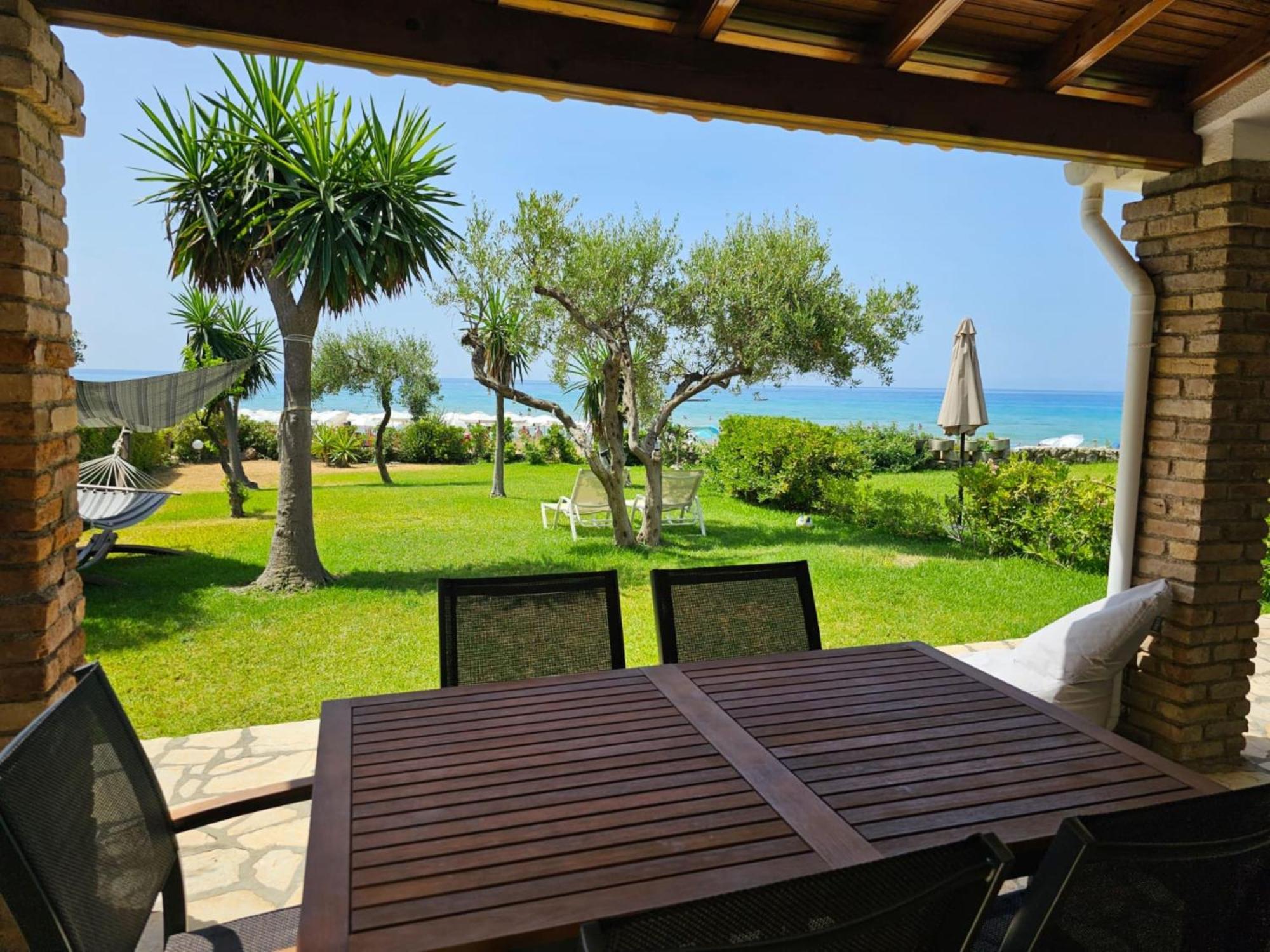 Glyfada Beachfront Apartment A3G Exteriör bild